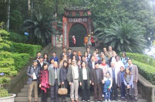 Đoàn công tác Hội Hữu nghị Việt Nam – Cu ba tham quan Khu Di tích lịch sử Đền Hùng