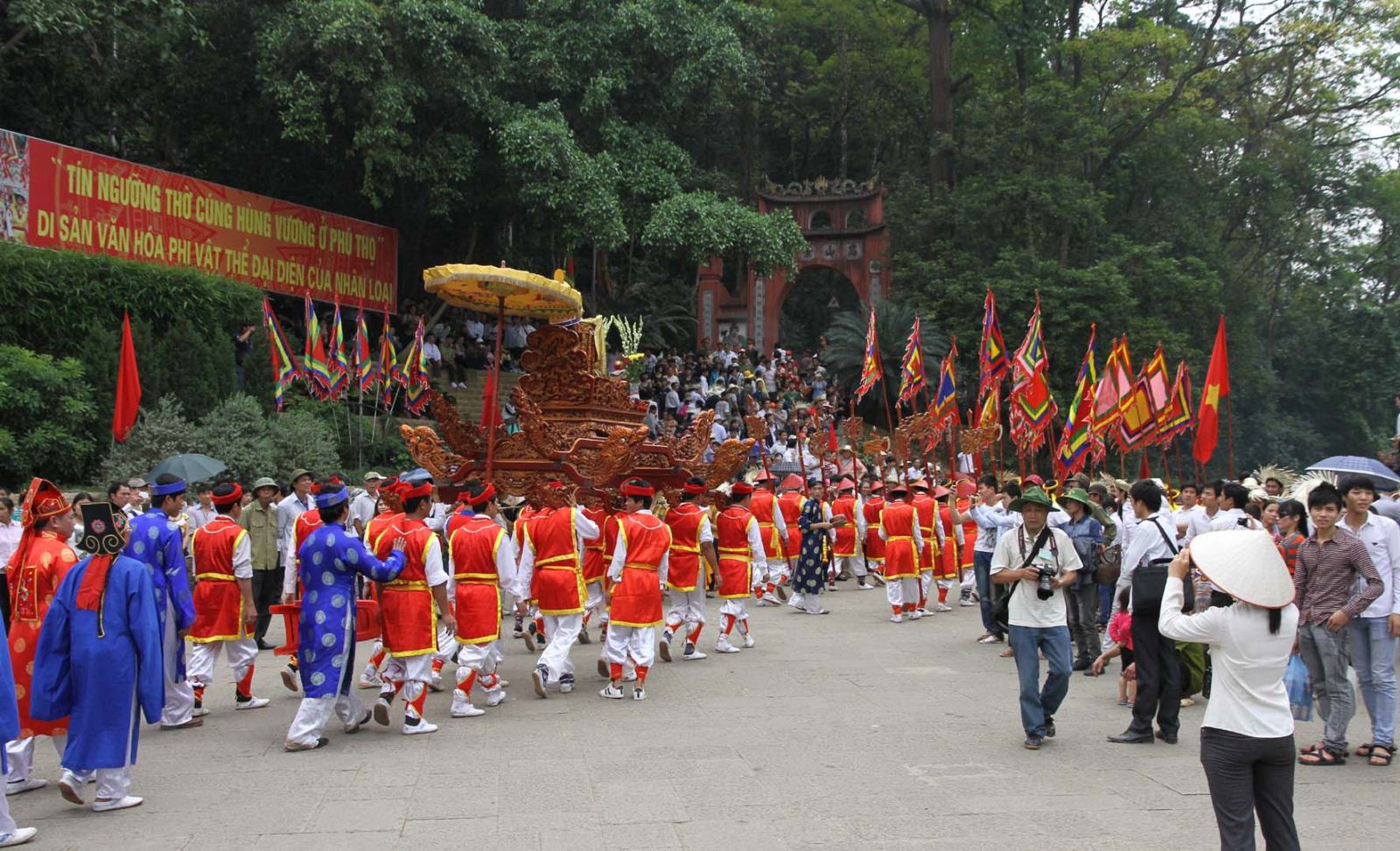 Tín ngưỡng thờ cúng Hùng Vương tại Phú Thọ