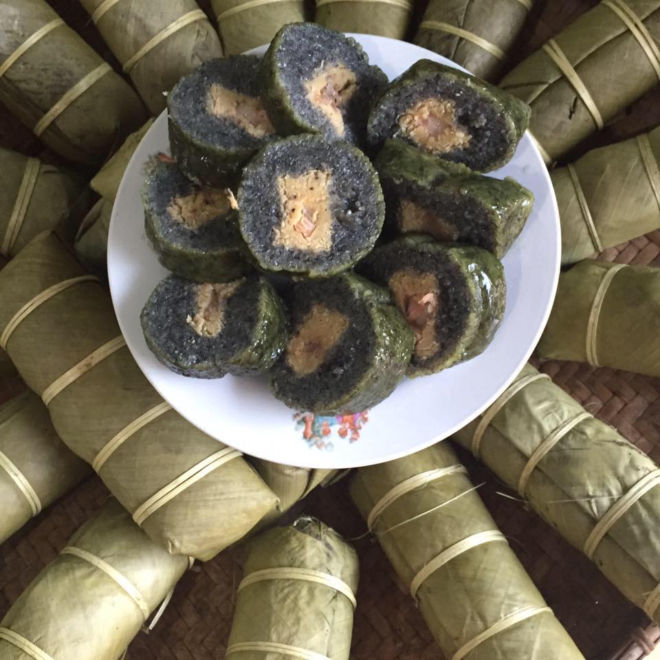 Độc đáo bánh chưng thảo dược dân tộc Mường huyện Yên Lập